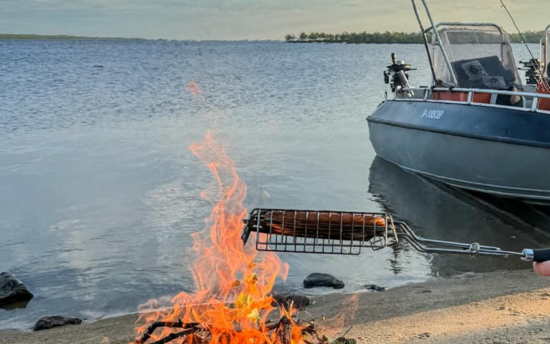 Autumn Fishing and Boat Trips in Northern Lapland